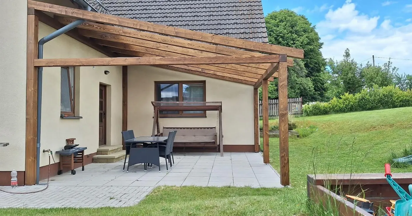 Terasa a pergola na míru 8